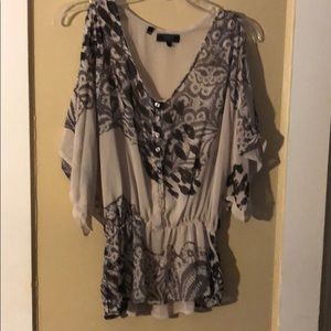 Guess cold shoulder shirt